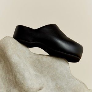 SIMON MILLER CLOGS BRAND NEW